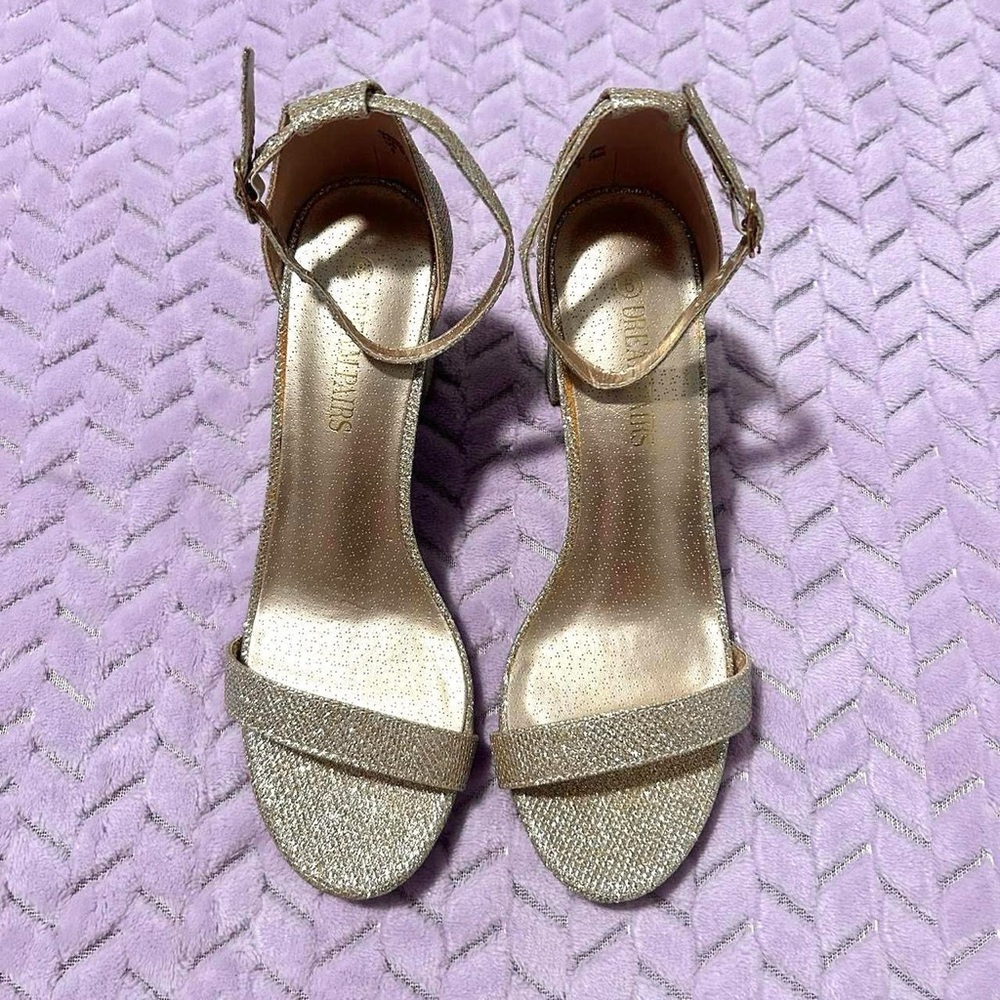 Dream Paris Gold Glitter Heels